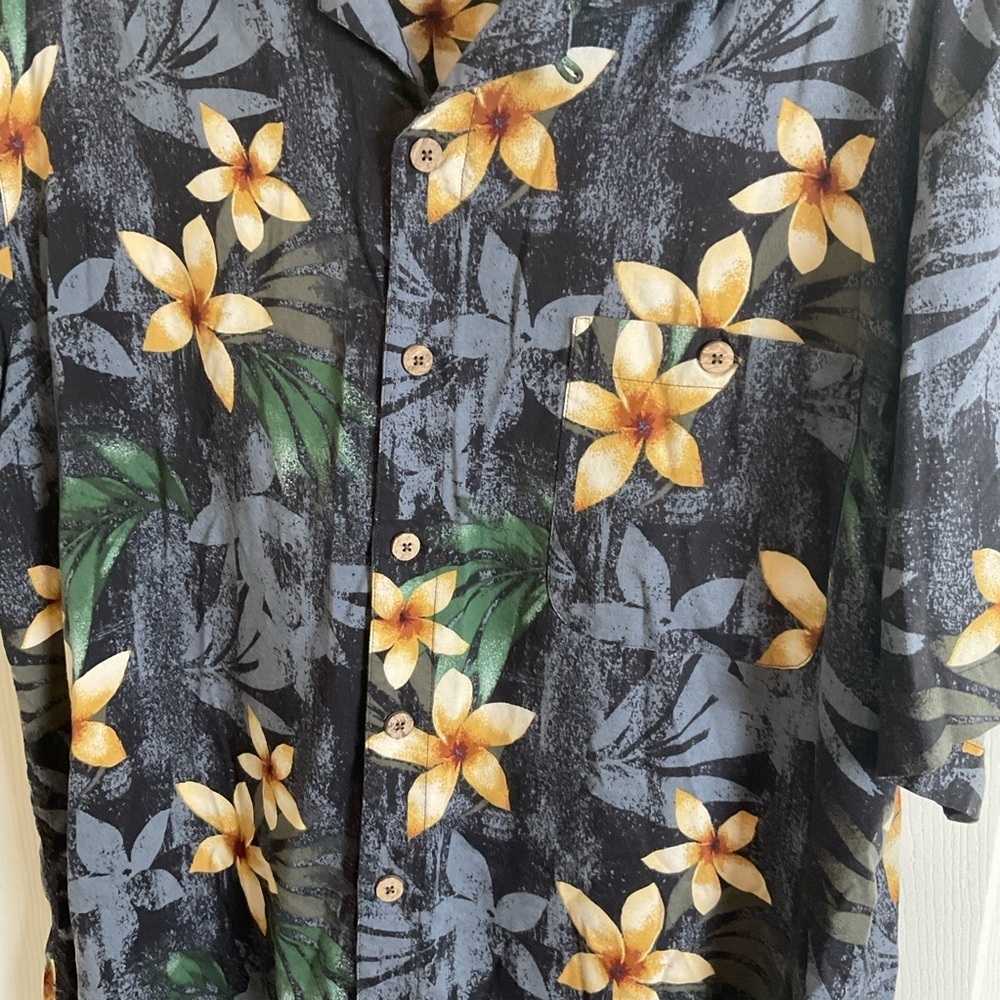 Vintage 90s Island Shores Floral Hawaiian Shirt XL Rayon Tropical Plumeria - Picture 4 of 9